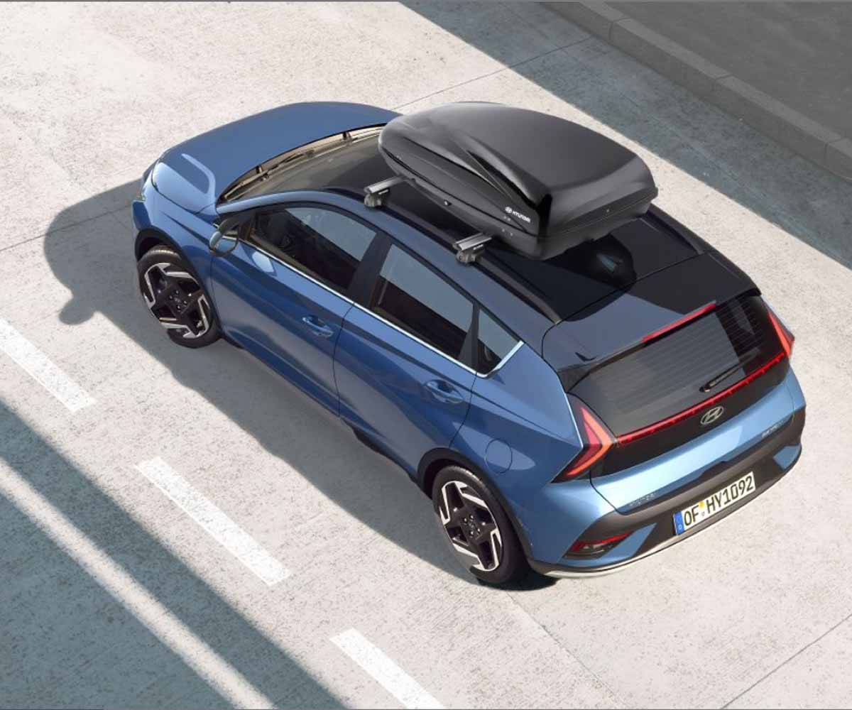 Hyundai von oben mit Dachbox