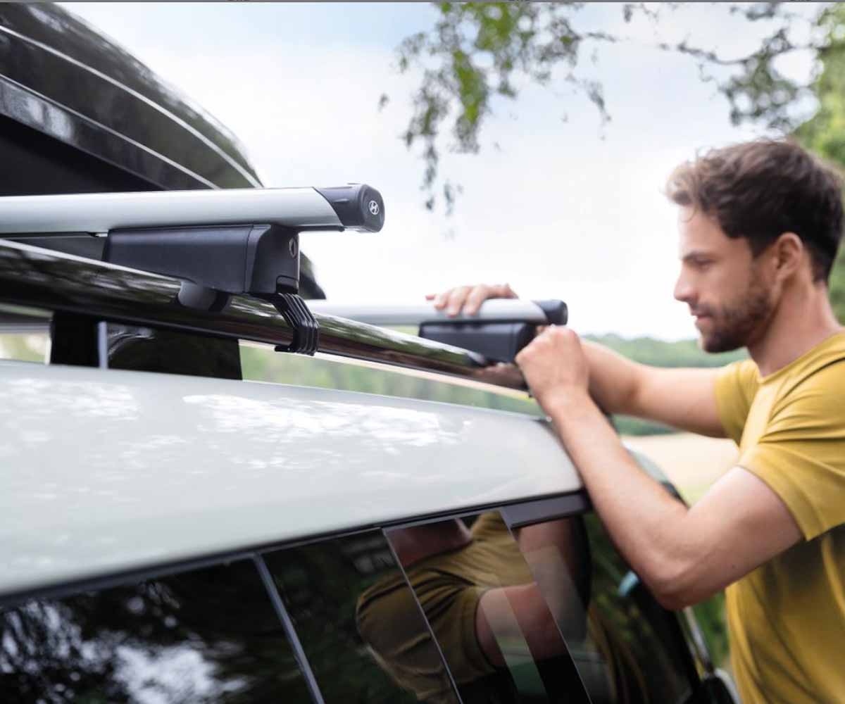 Hyundai von oben mit Dachbox