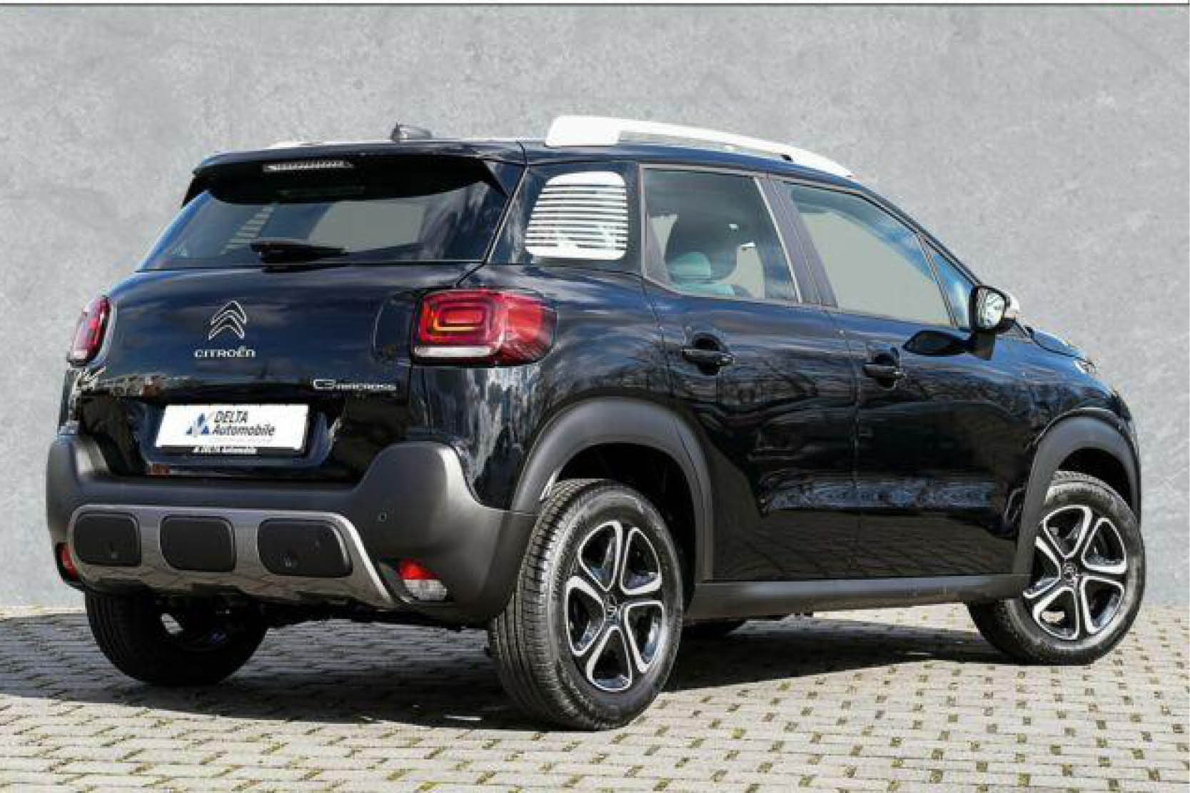 Hinteransicht von Citroen C3 Aircross bei DELTA Automobile