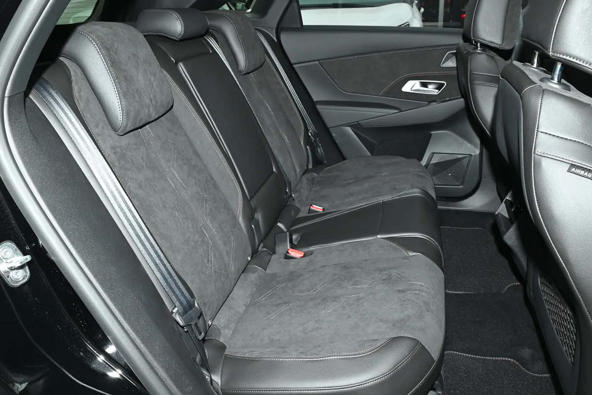 Sitze von DS3 Crossback bei DELTA Automobile