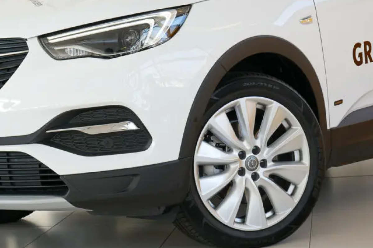 Ansicht von Opel Crossland bei DELTA Automobile