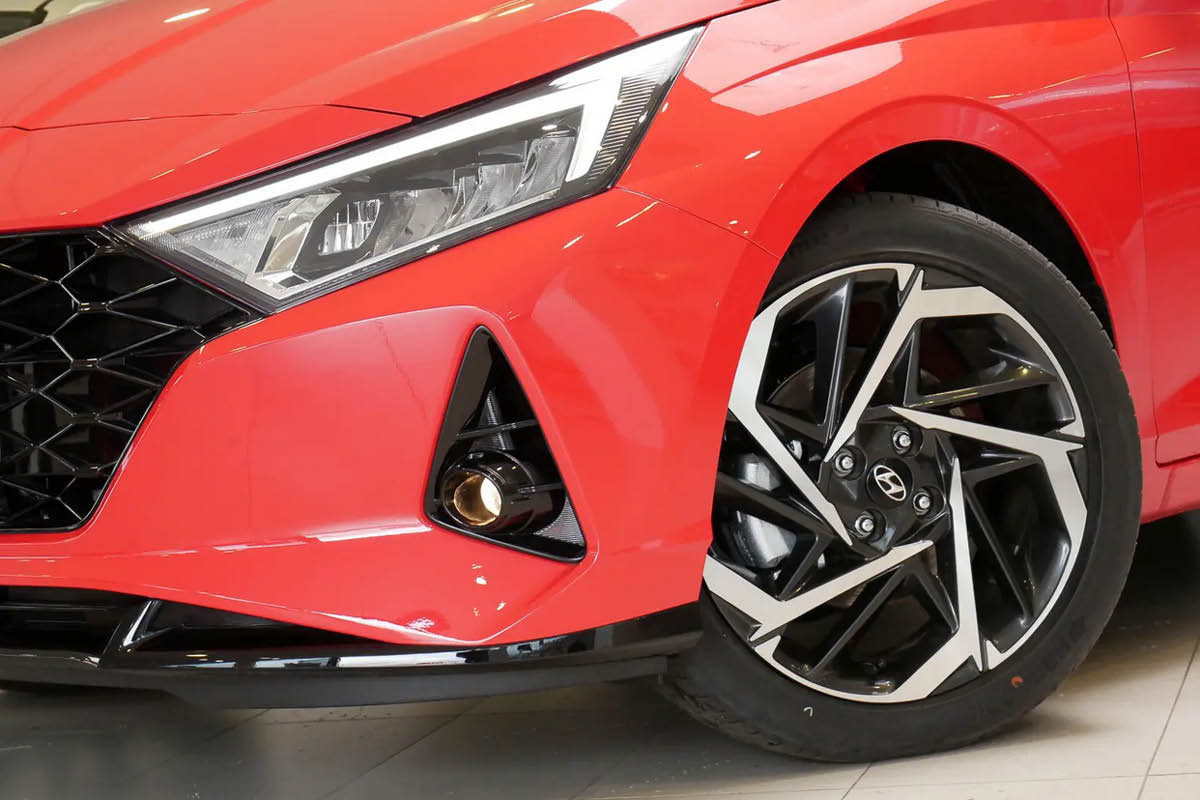 Seitenansicht von Hyundai i20 bei DELTA Automobile