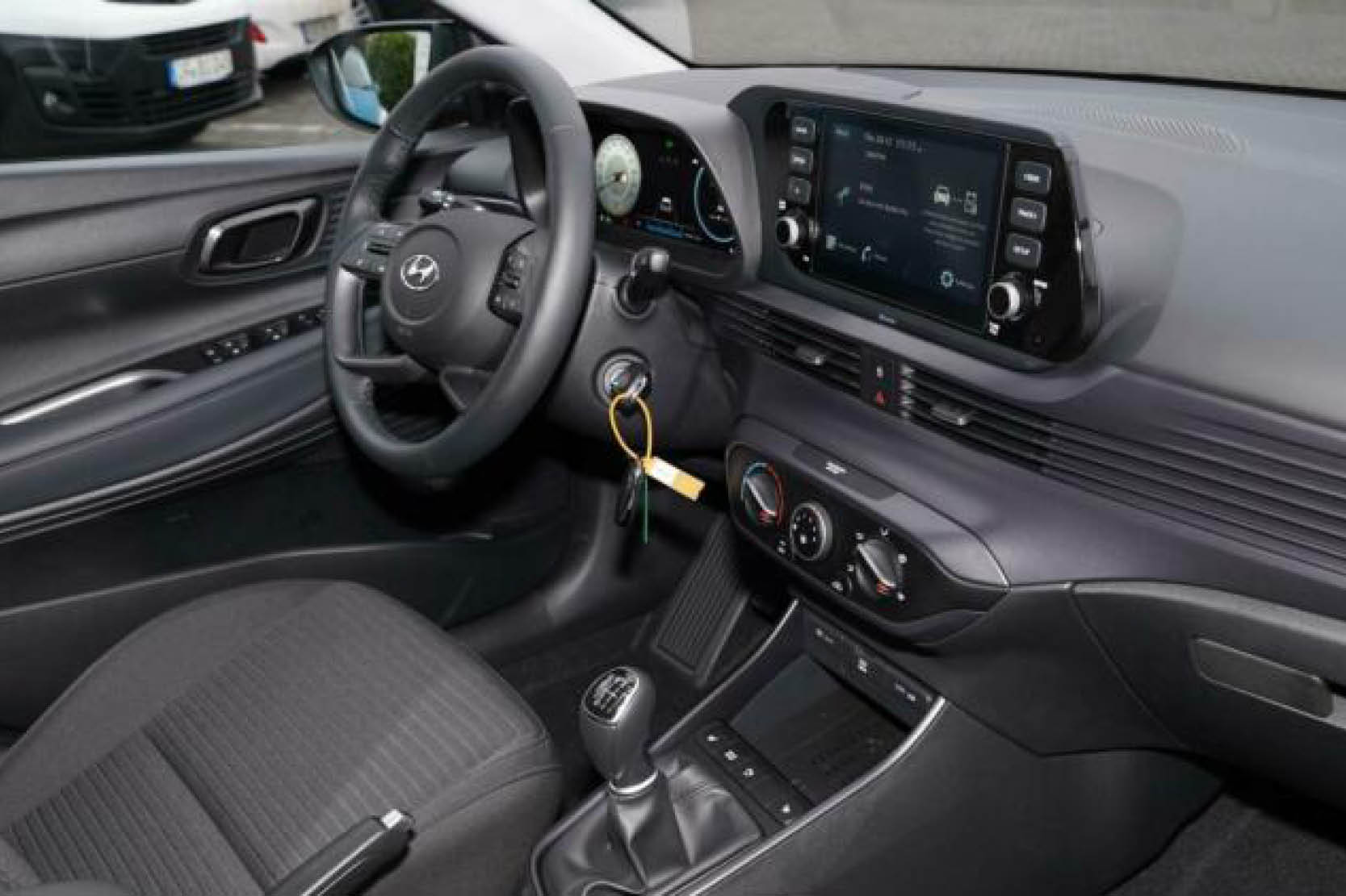 Innenansicht von einem Hyundai i20 bei DELTA Automobile