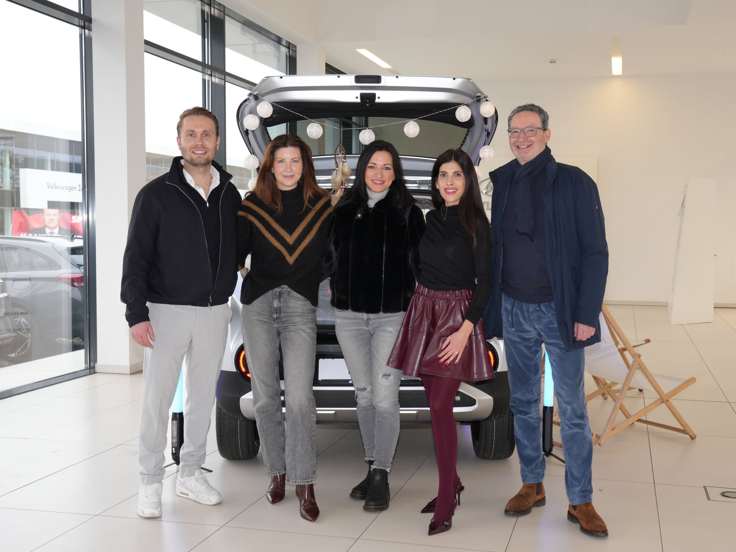 Gruppenbild des Inster-Events bei Autohaus Delta.