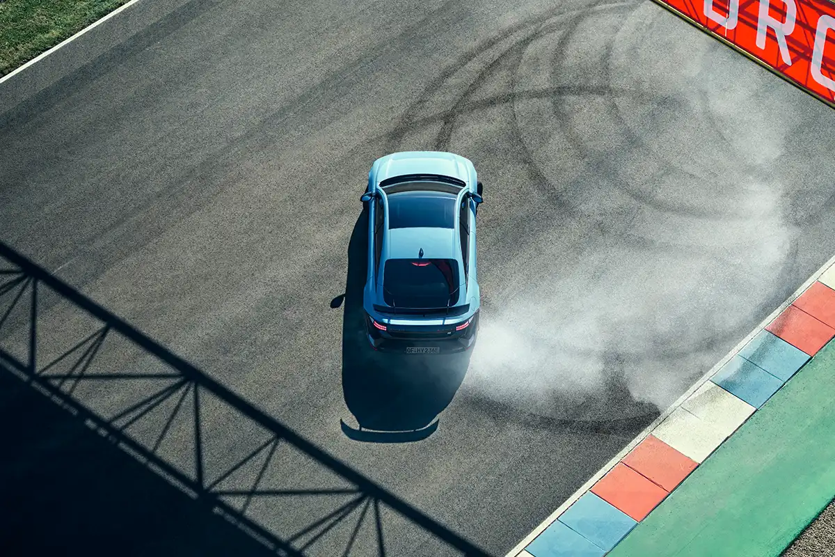 zu sehen: Ioniq 6n driften