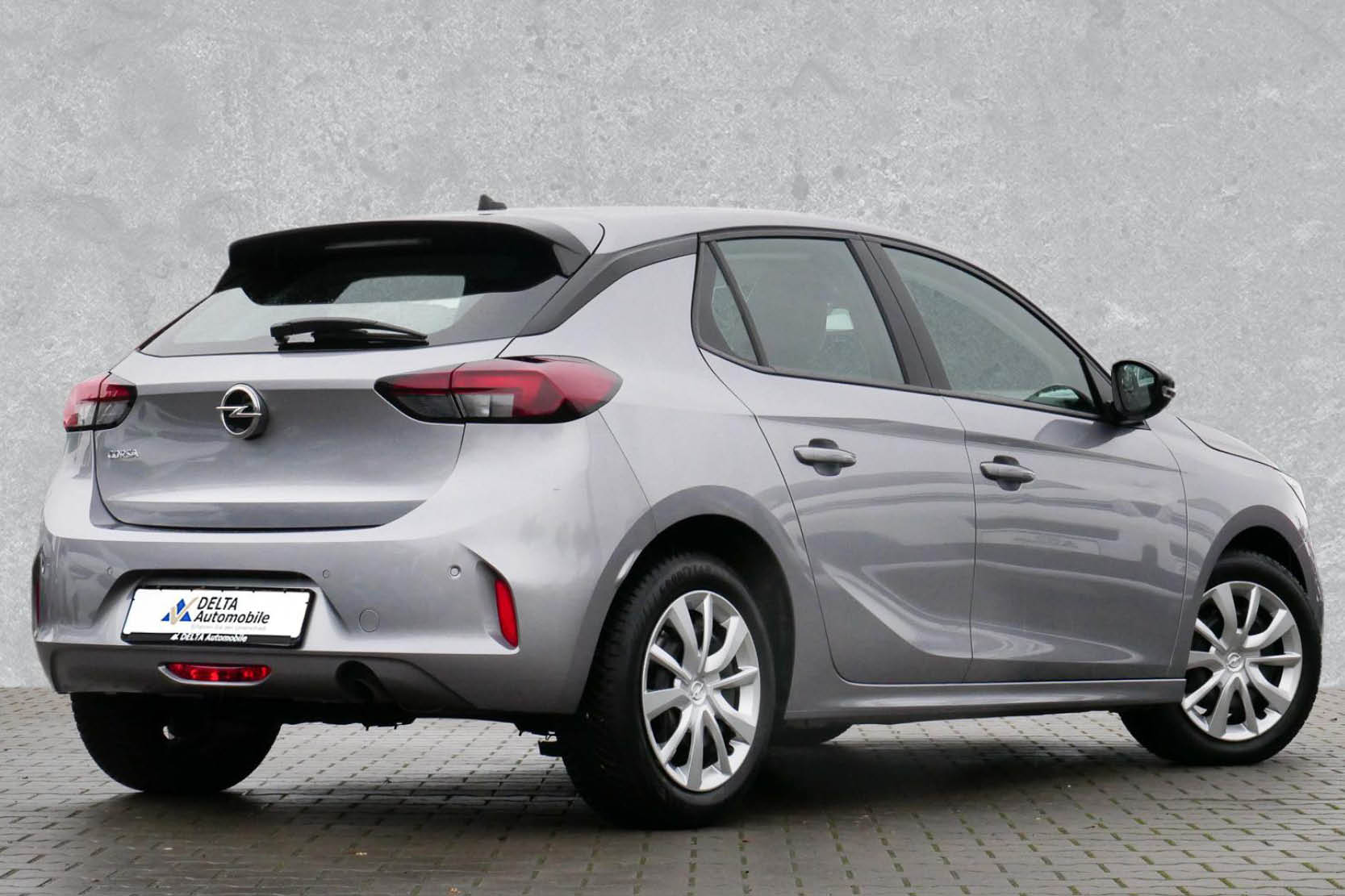 Hinteransicht von Opel Corsa bei DELTA Automobile
